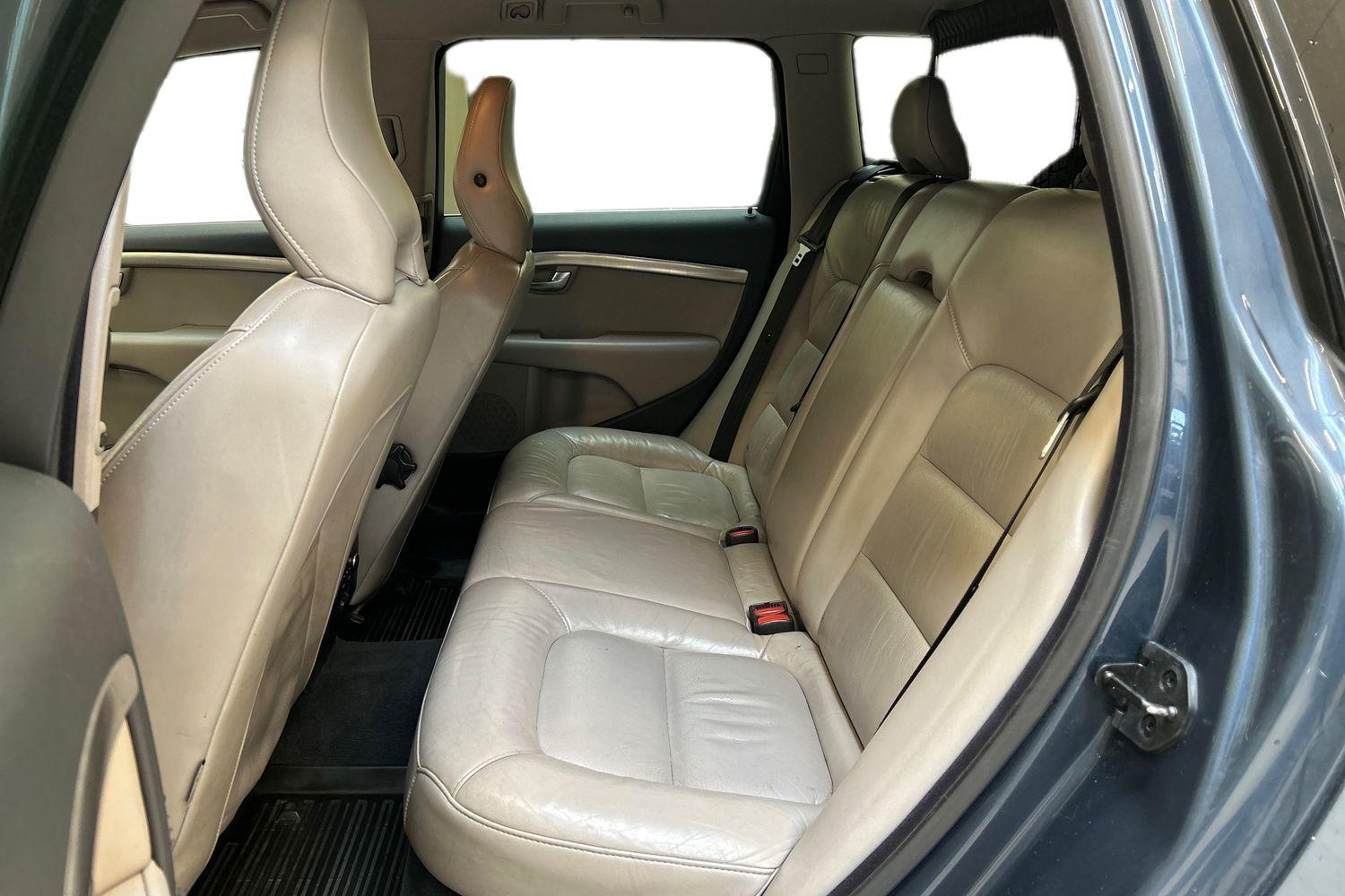 Volvo V70 vaihtoauto