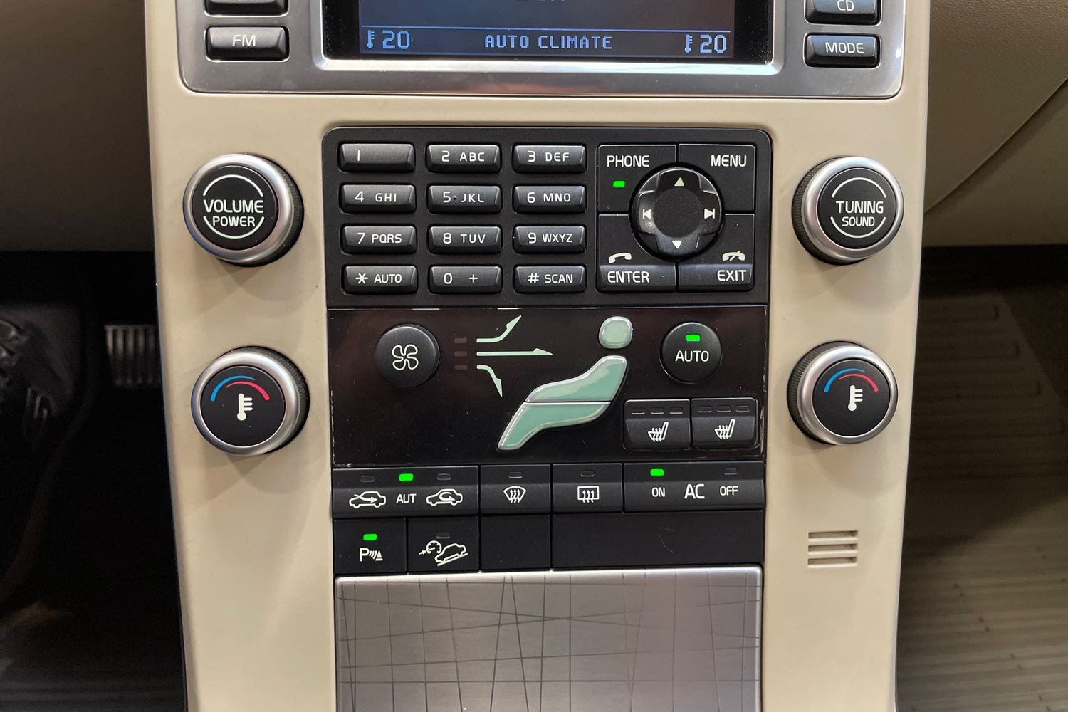 Volvo XC70 vaihtoauto