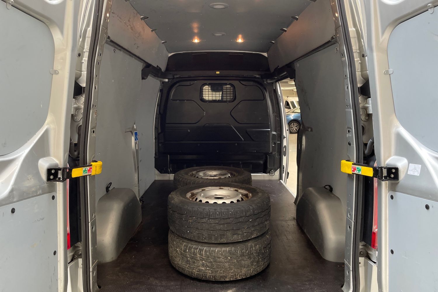 Ford Transit Custom vaihtoauto