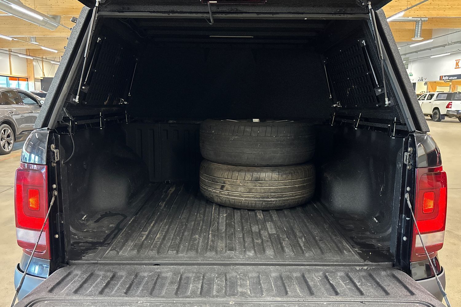 Volkswagen Amarok vaihtoauto