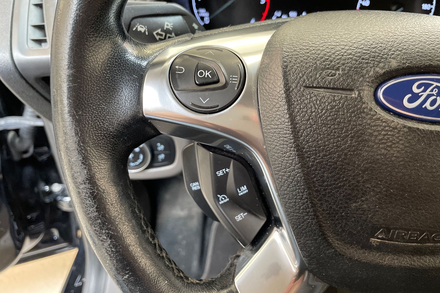 Ford Grand Tourneo Connect vaihtoauto