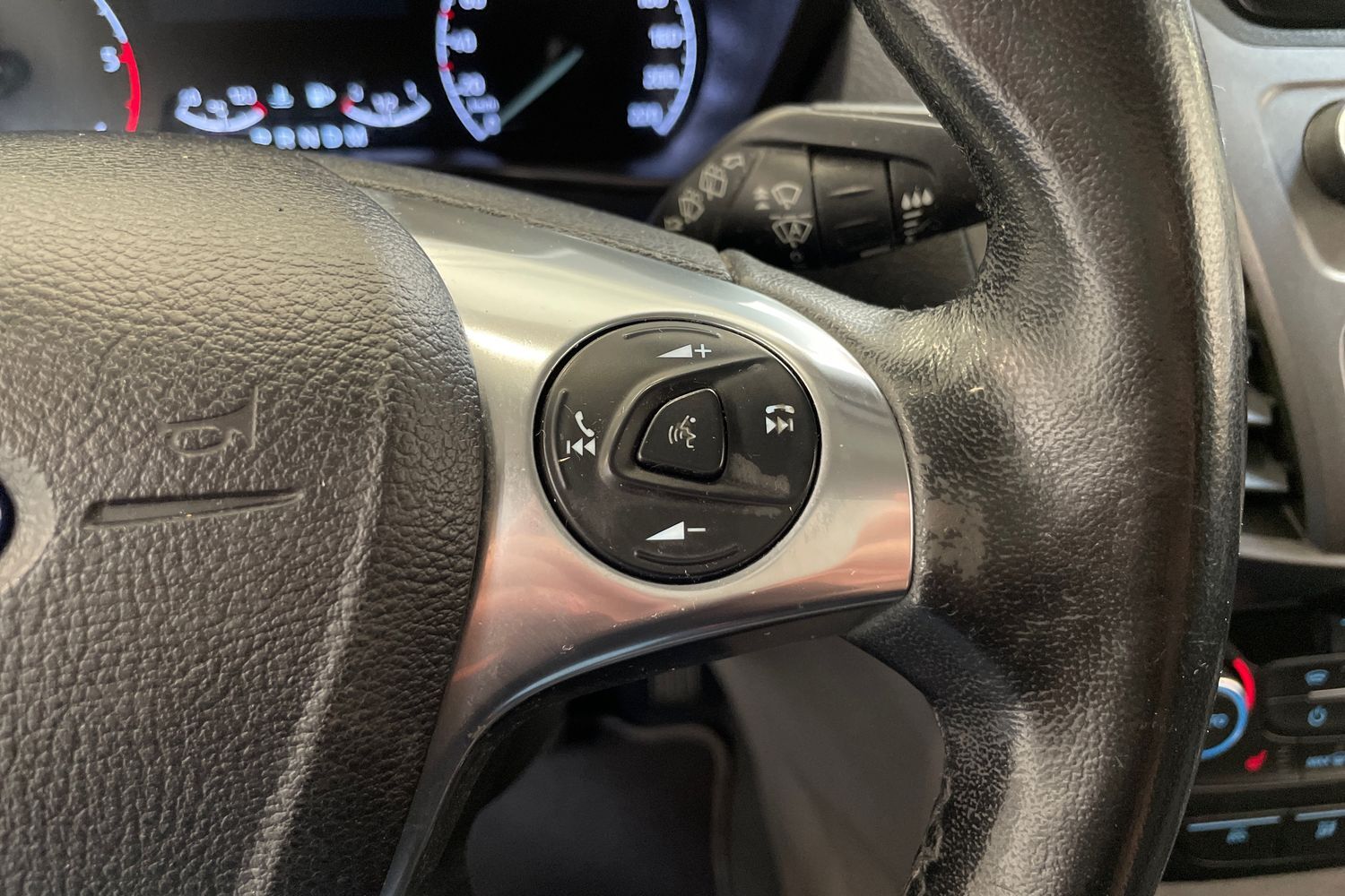 Ford Grand Tourneo Connect vaihtoauto