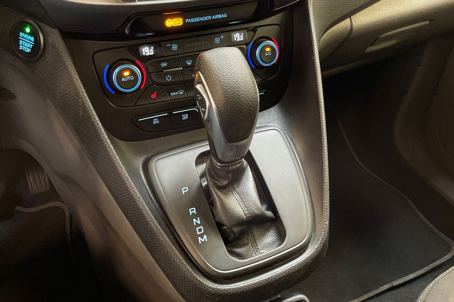 Ford Grand Tourneo Connect vaihtoauto