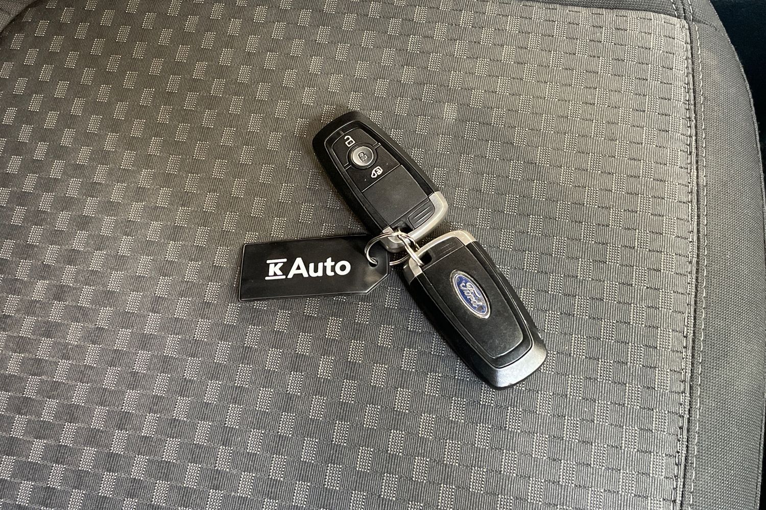 Ford Grand Tourneo Connect vaihtoauto