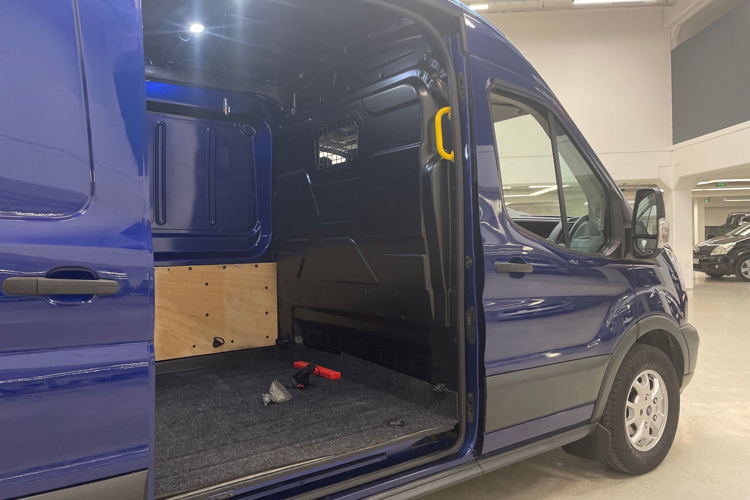 Ford Transit vaihtoauto