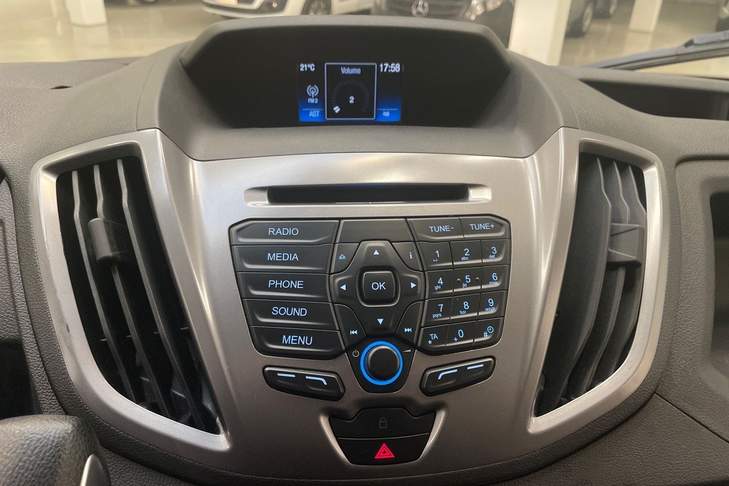 Ford Transit vaihtoauto
