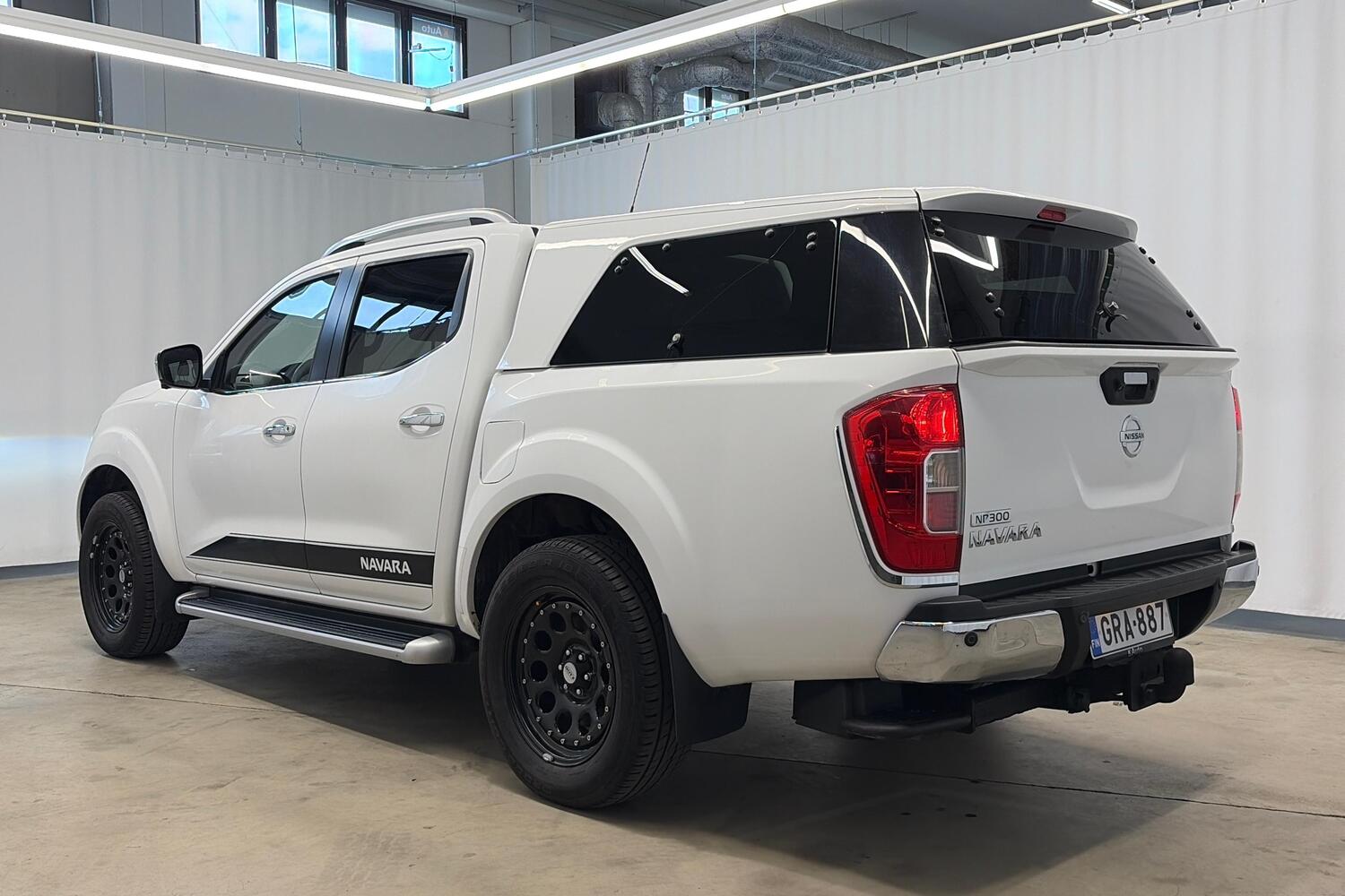 Nissan Navara vaihtoauto