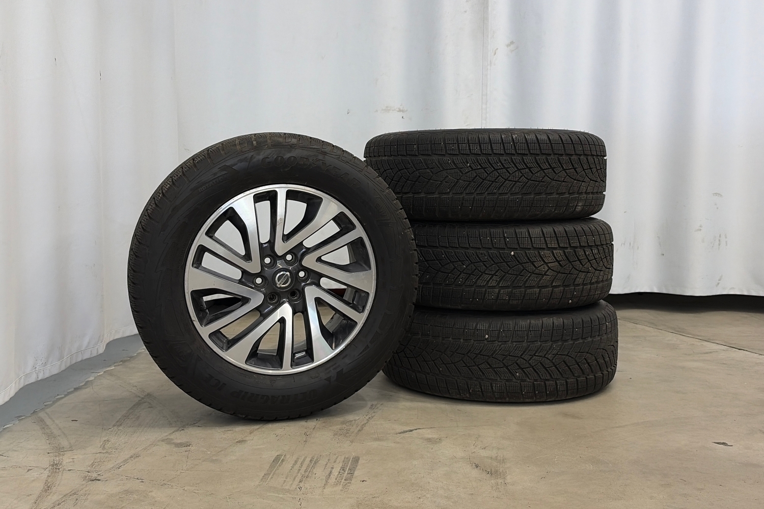 Nissan Navara vaihtoauto