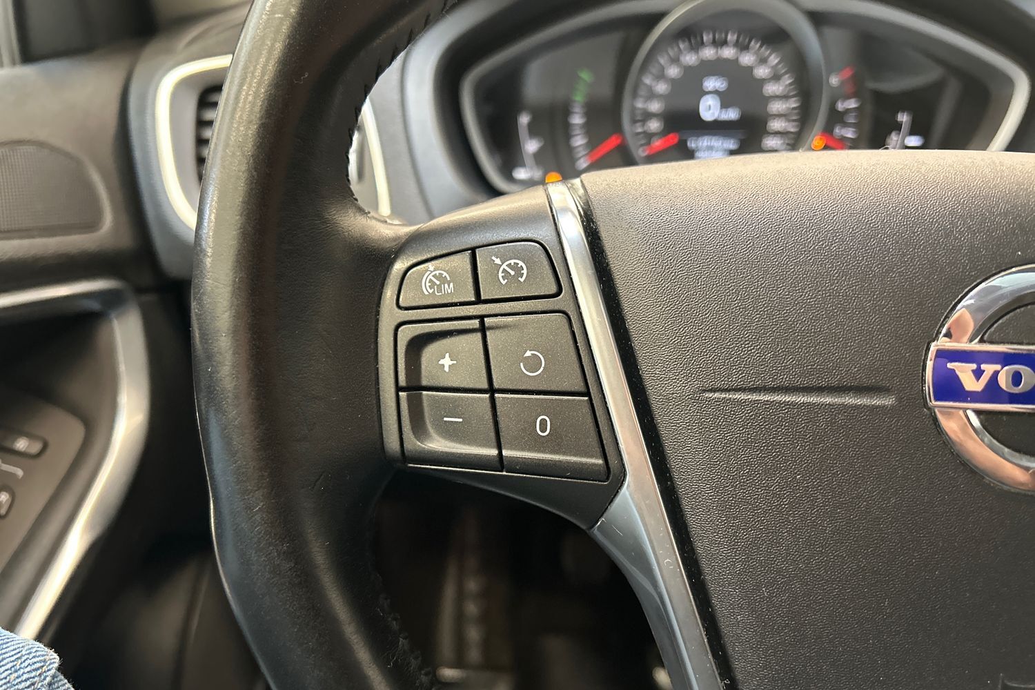 Volvo V40 vaihtoauto
