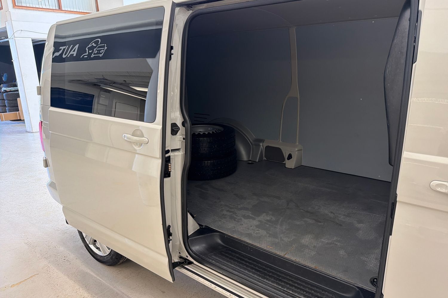 Volkswagen Transporter vaihtoauto