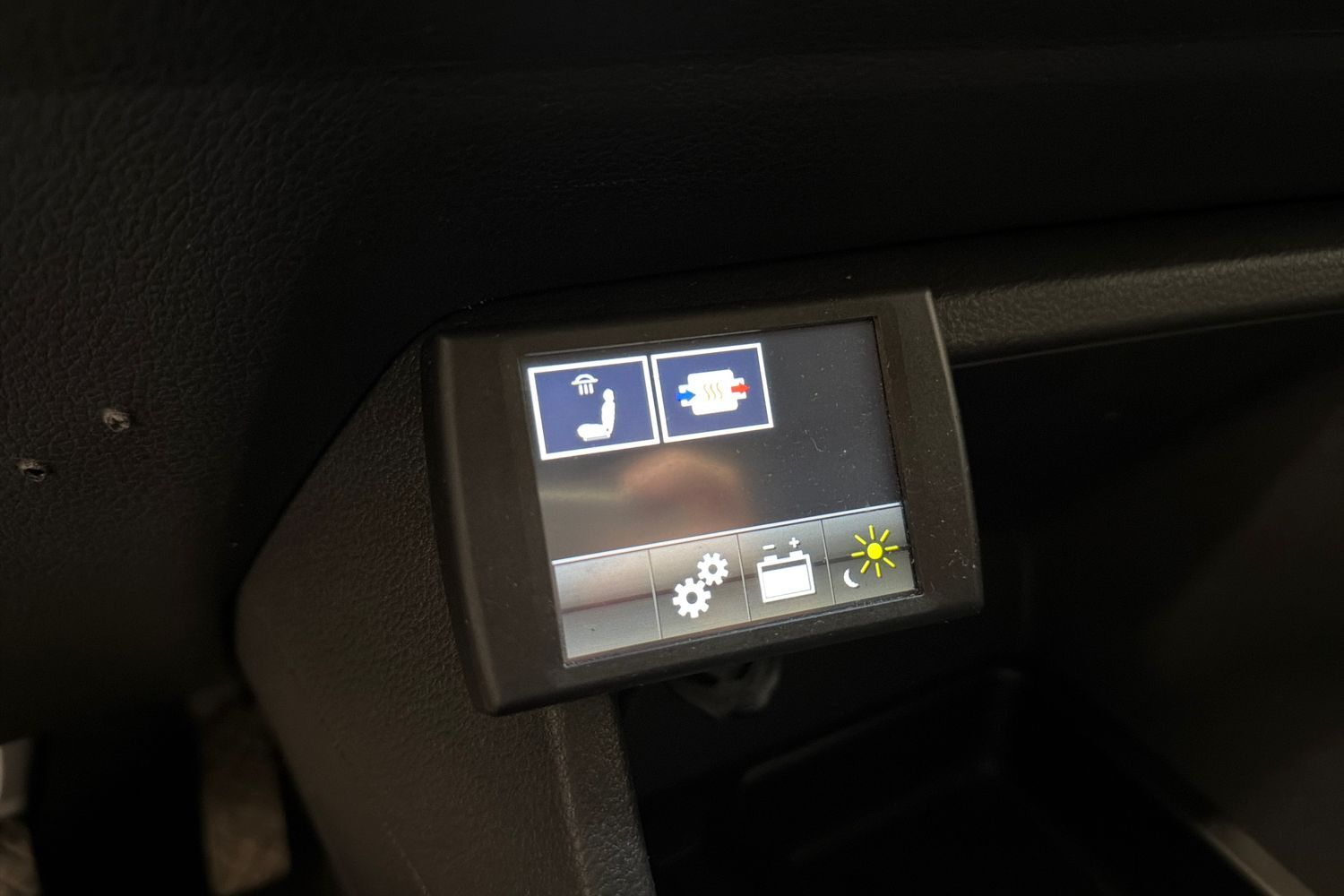 Volkswagen Caddy Maxi vaihtoauto