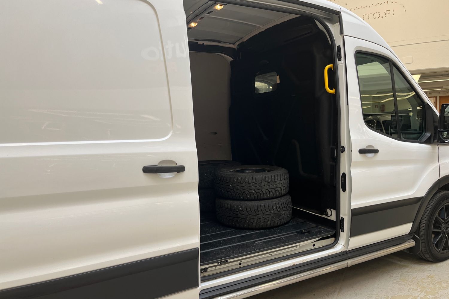 Ford Transit vaihtoauto