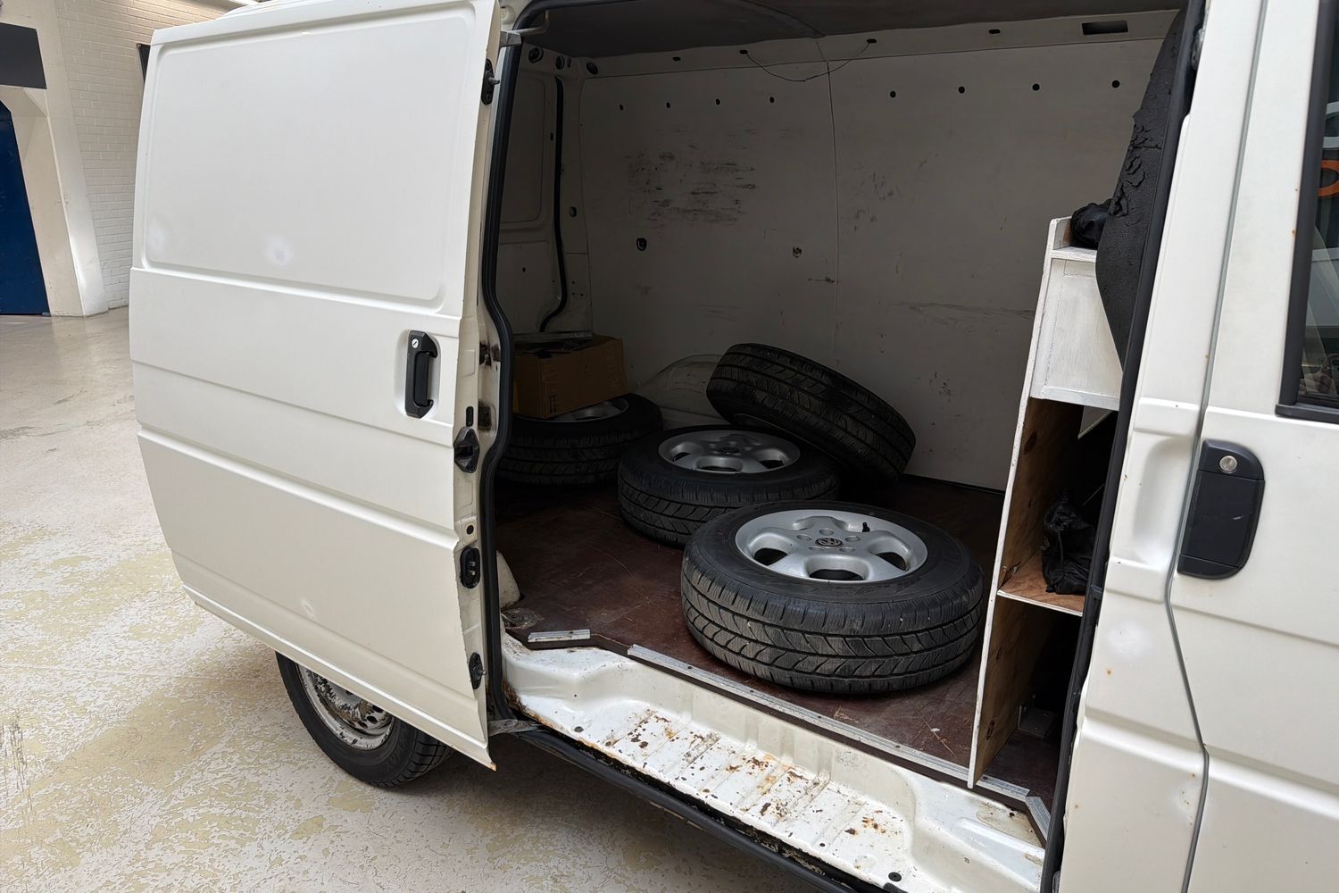 Volkswagen Transporter vaihtoauto