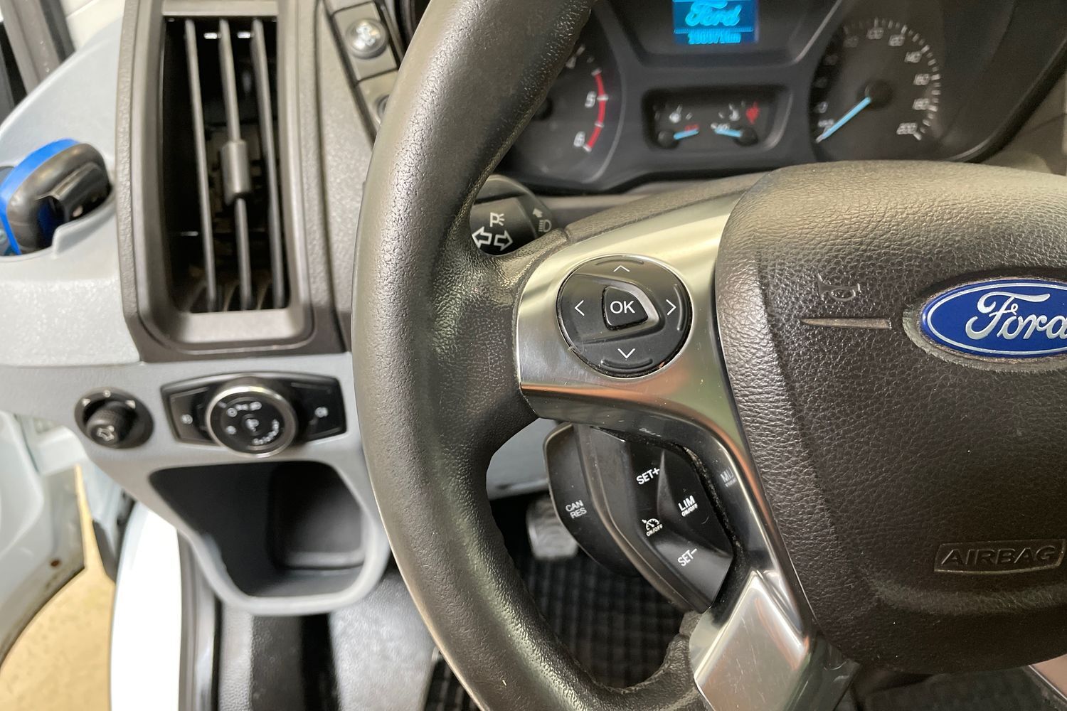 Ford Transit vaihtoauto