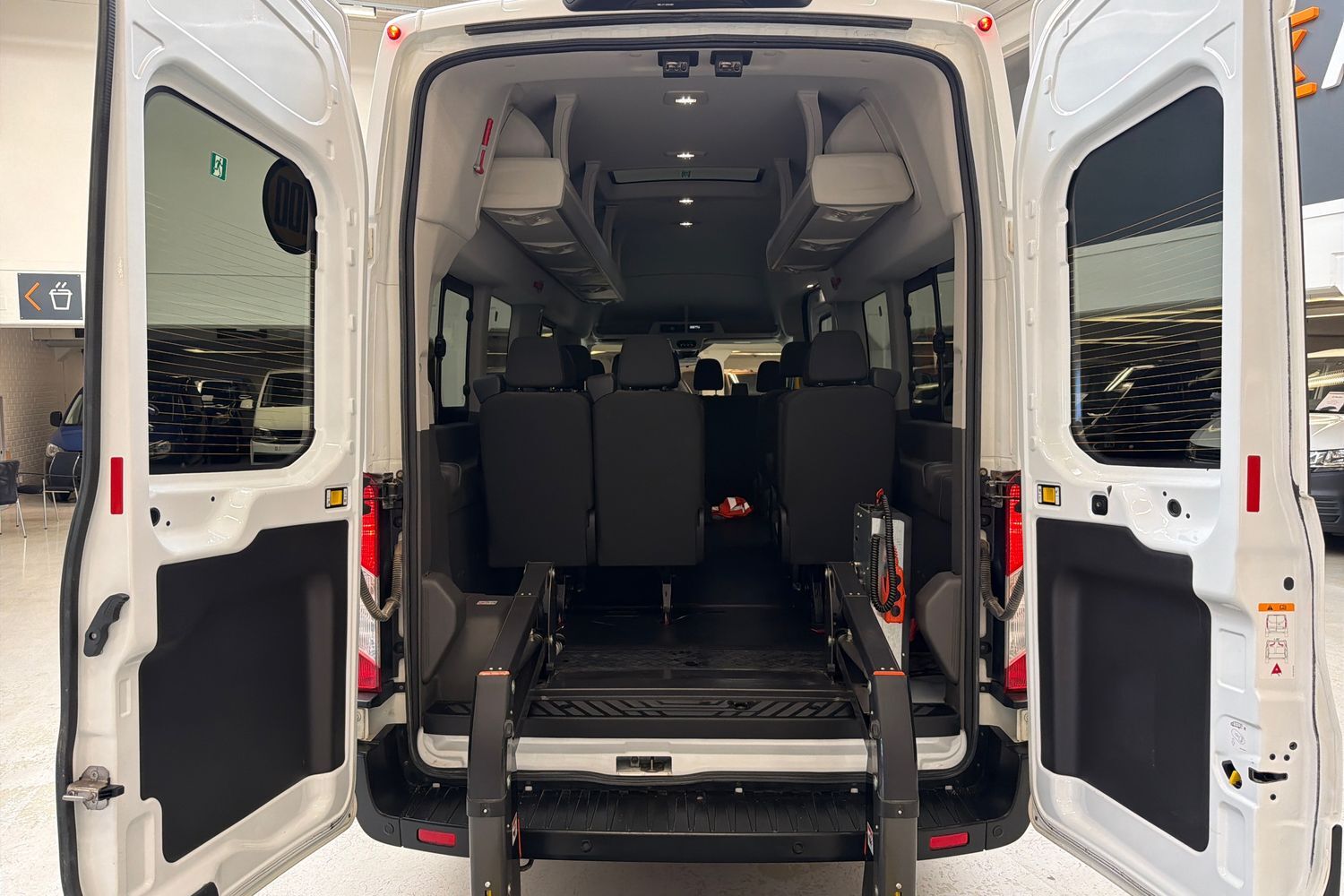 Ford Transit vaihtoauto