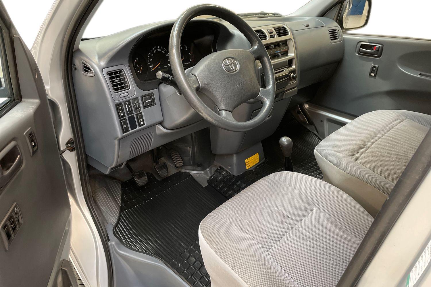 Toyota Hiace vaihtoauto