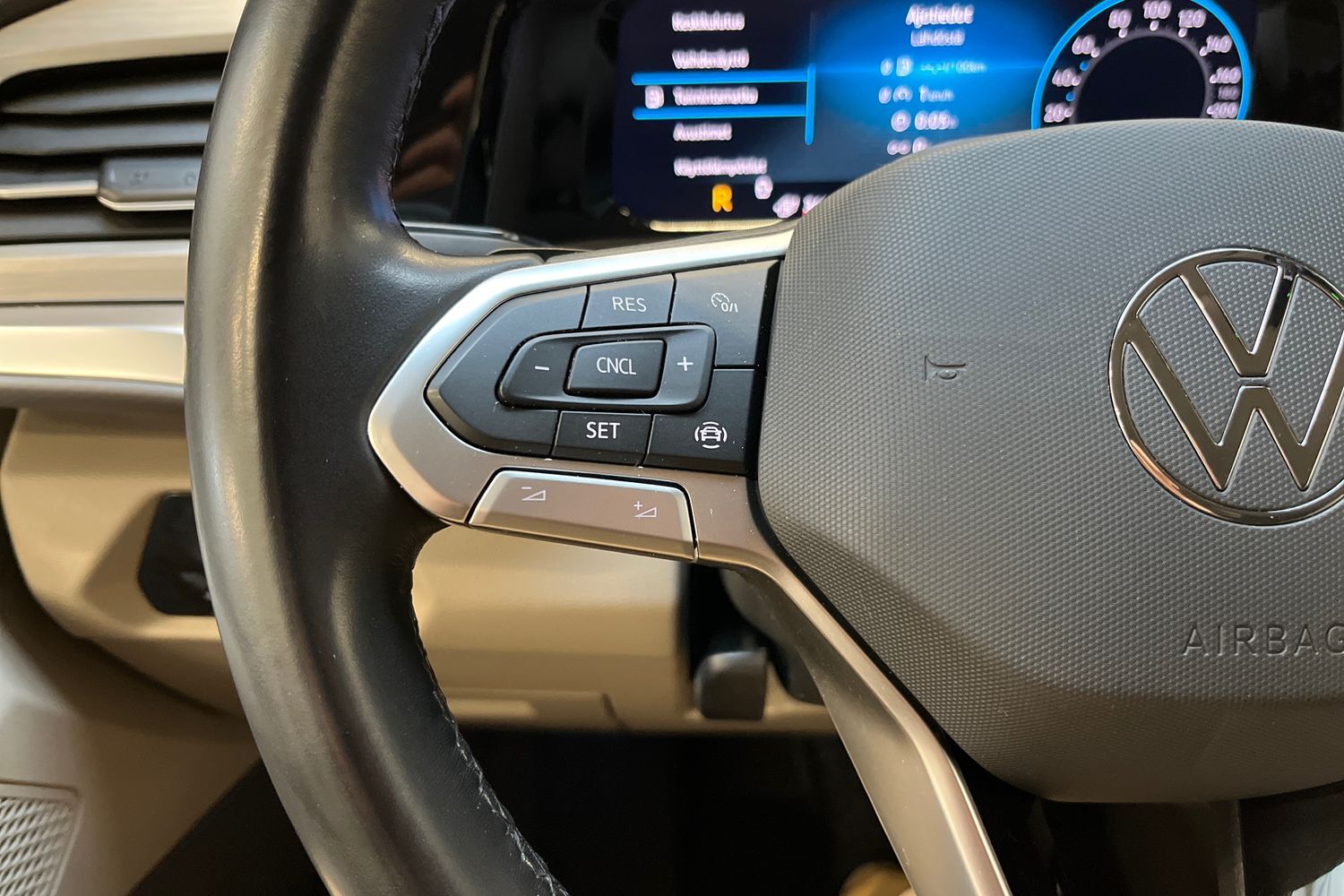 Volkswagen Multivan vaihtoauto