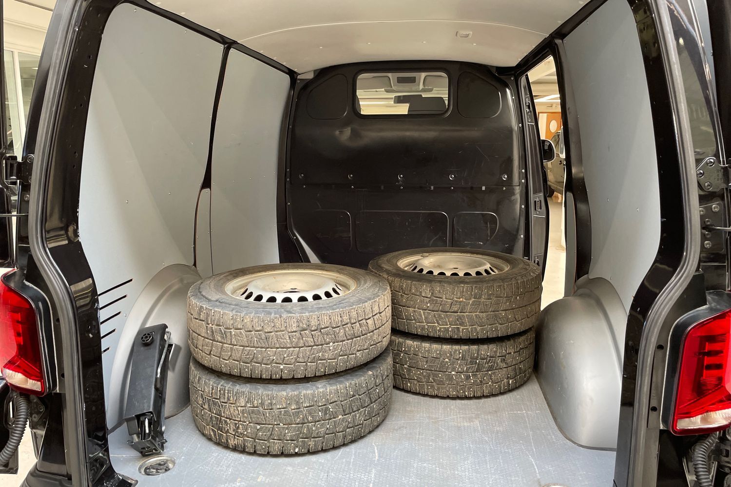 Volkswagen Transporter vaihtoauto
