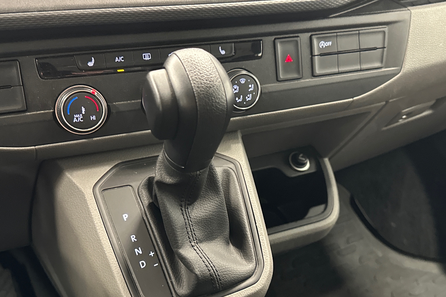 Volkswagen Caravelle vaihtoauto