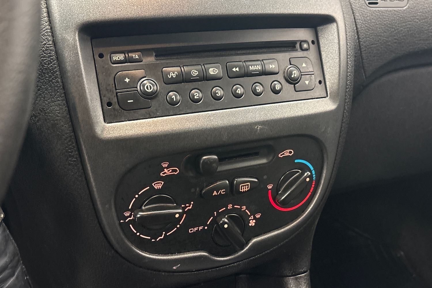 Peugeot 206 vaihtoauto