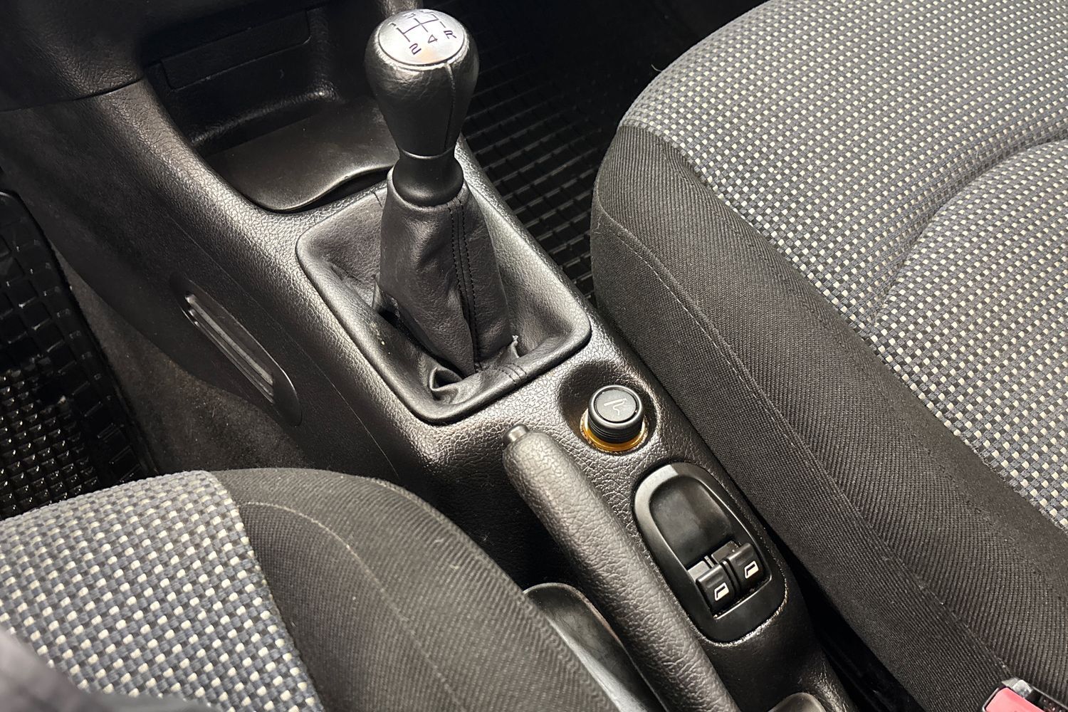Peugeot 206 vaihtoauto