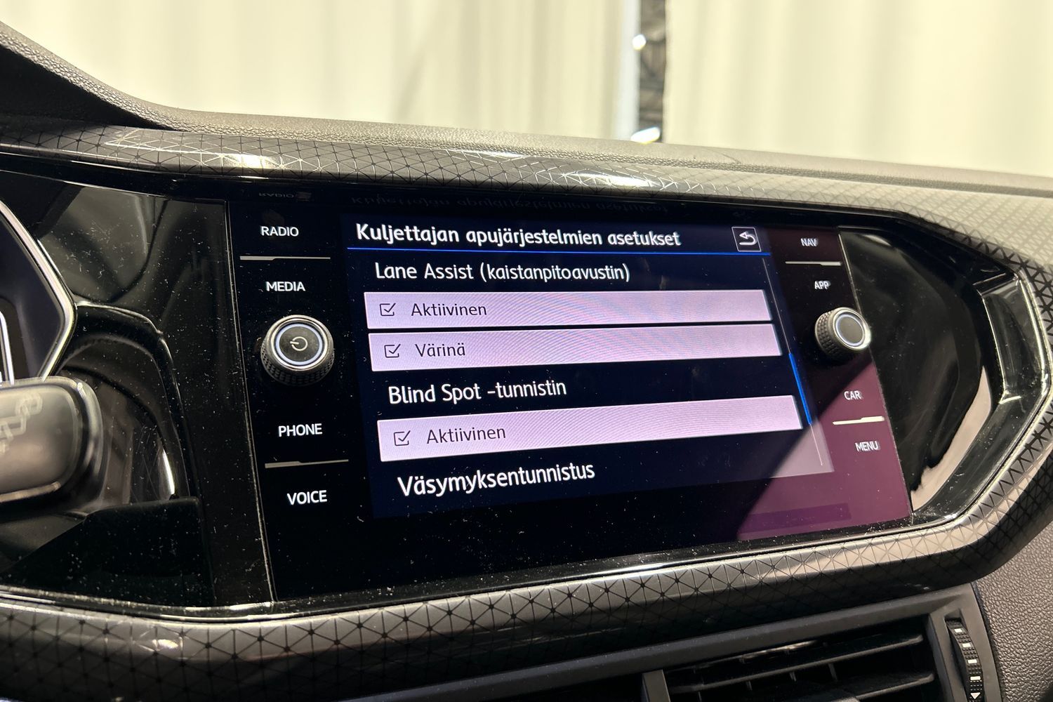 Volkswagen T-Cross vaihtoauto