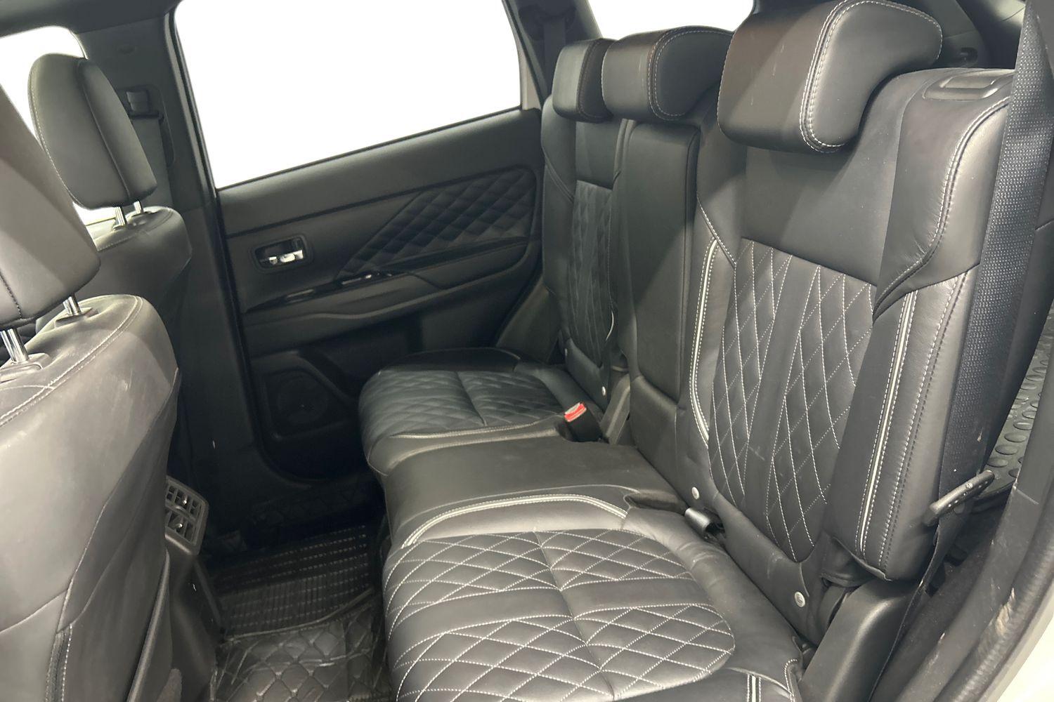 Mitsubishi Outlander PHEV vaihtoauto