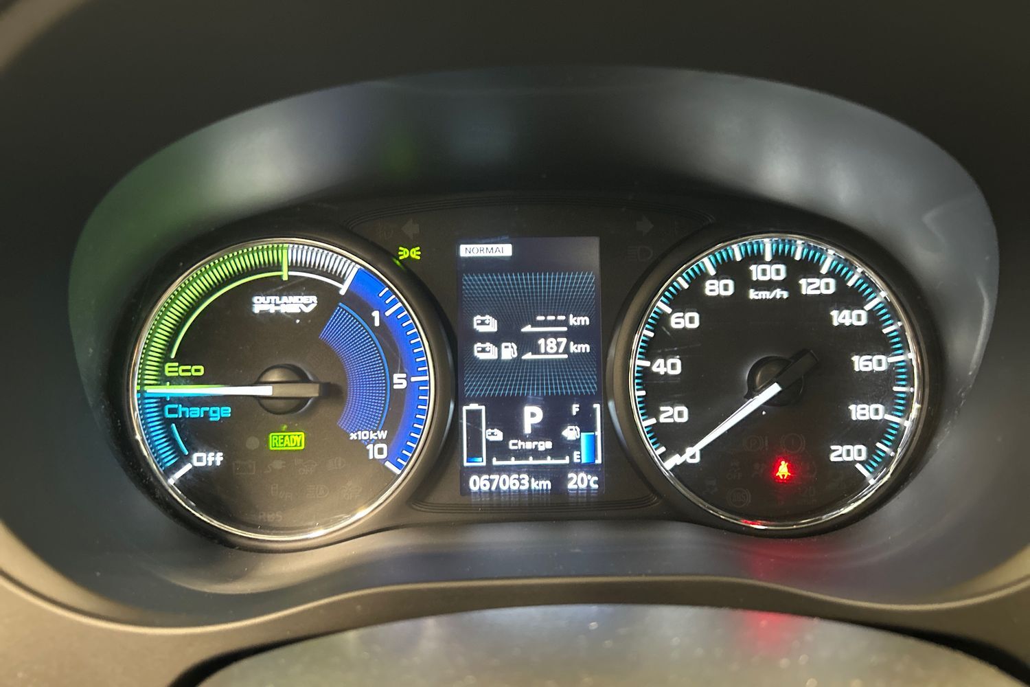 Mitsubishi Outlander PHEV vaihtoauto