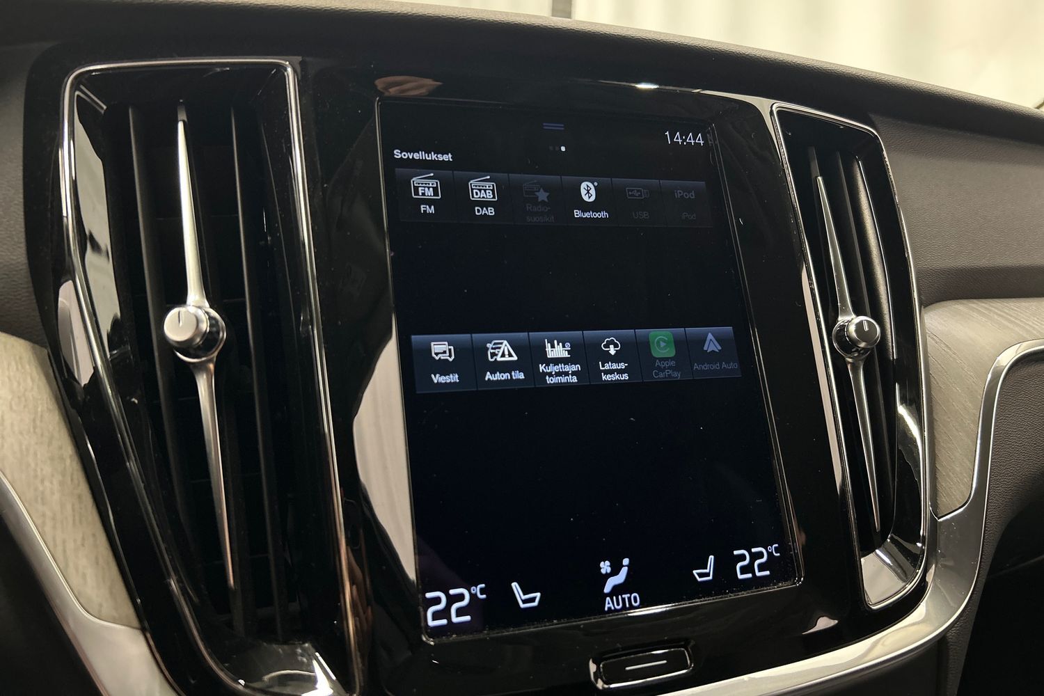 Volvo V60 Cross Country vaihtoauto
