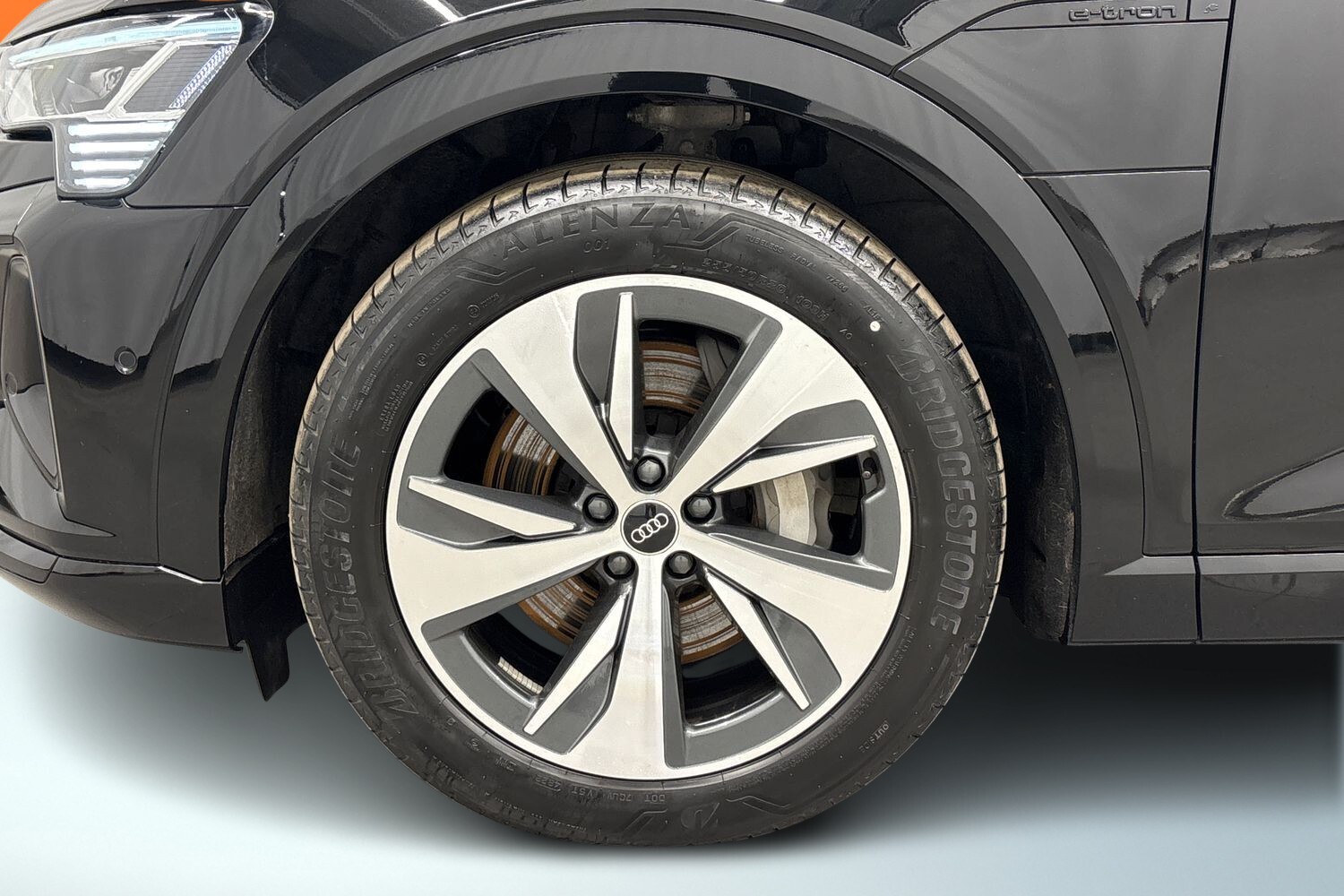 Audi Q8 e-tron vaihtoauto