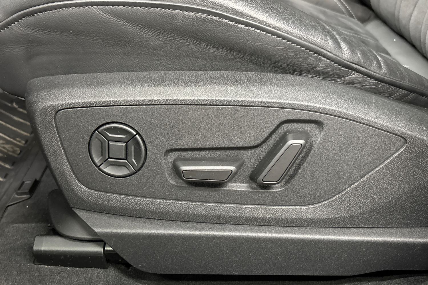 Audi Q8 e-tron vaihtoauto