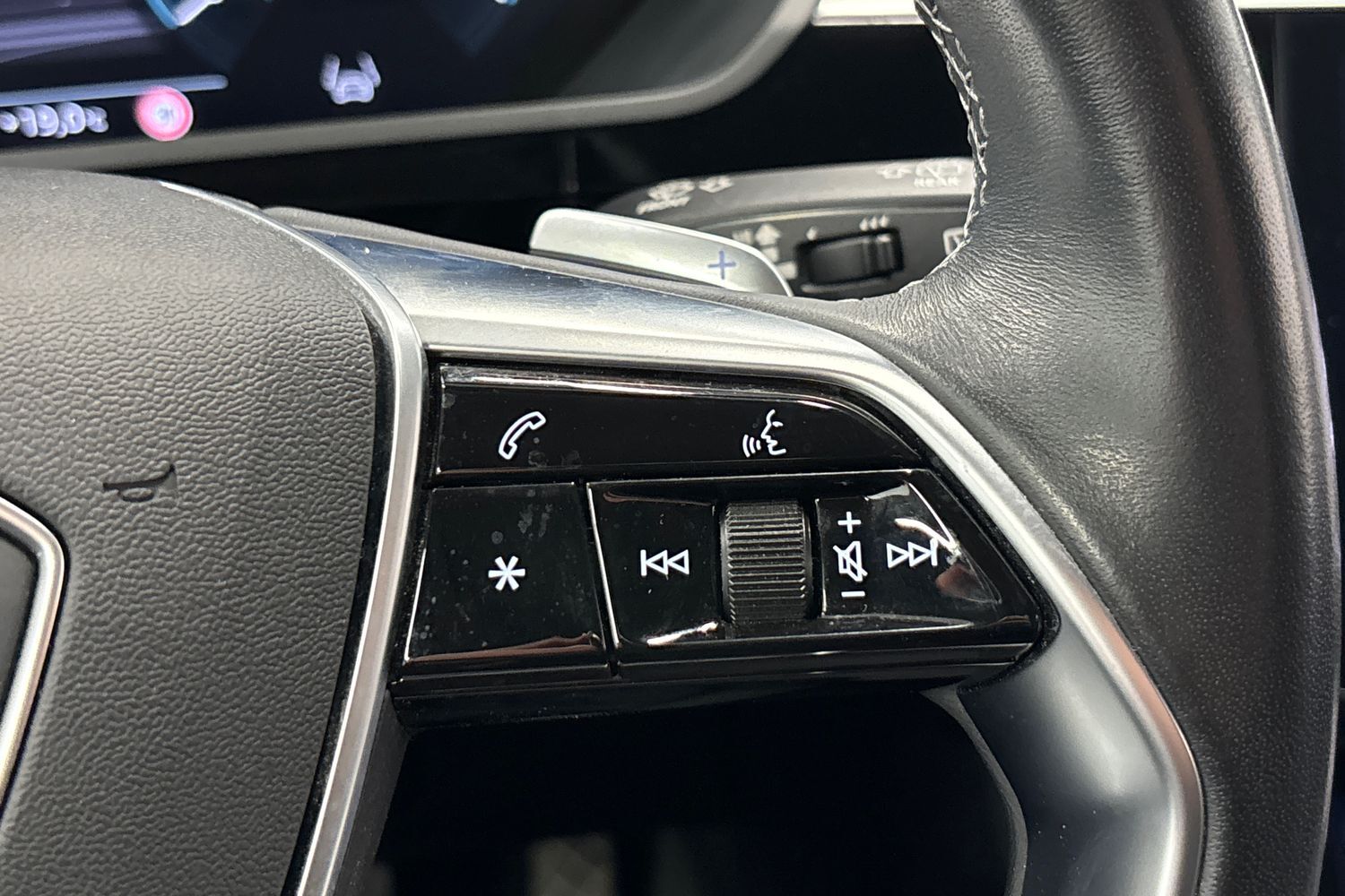 Audi Q8 e-tron vaihtoauto