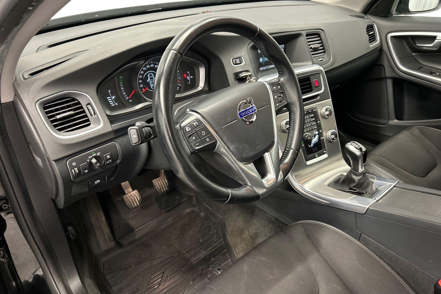 Volvo V60 vaihtoauto
