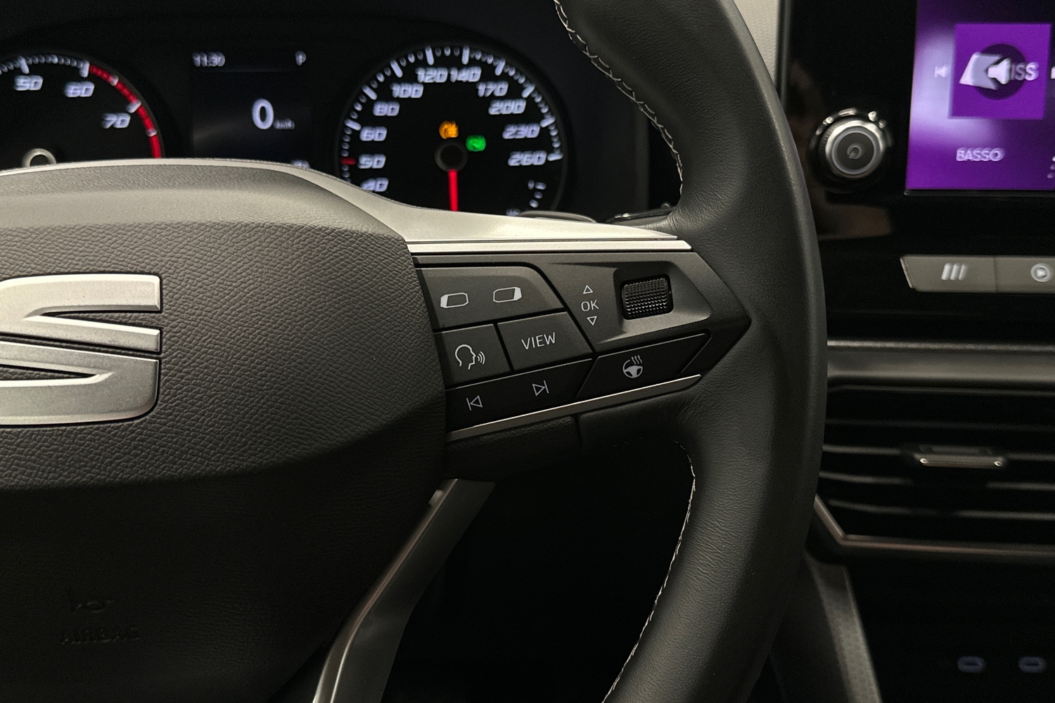 SEAT Leon Sportstourer vaihtoauto