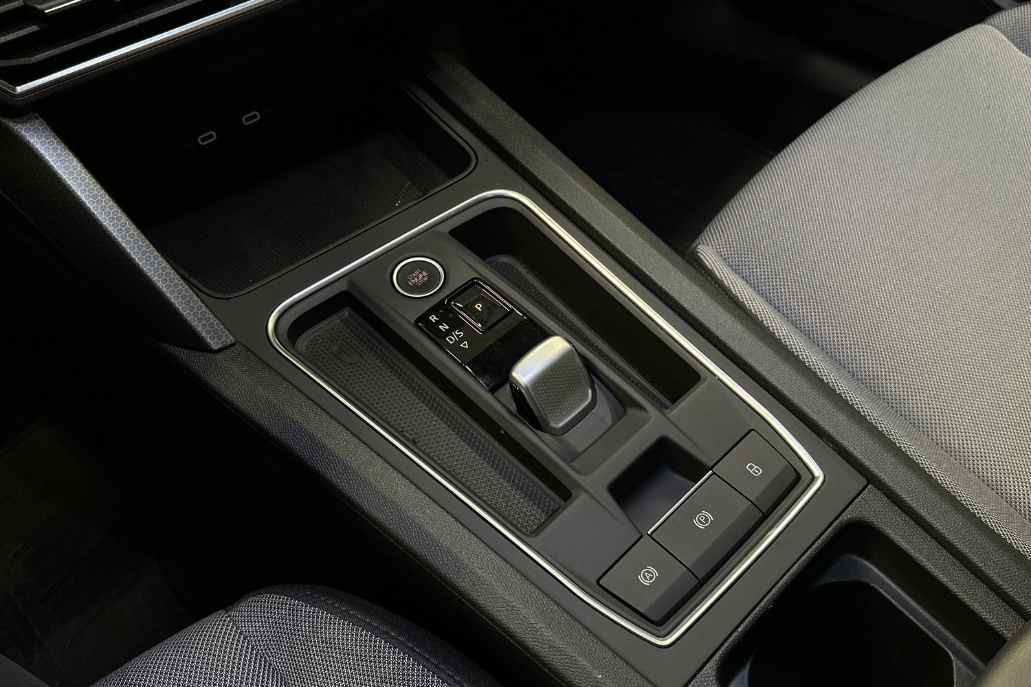 SEAT Leon Sportstourer vaihtoauto