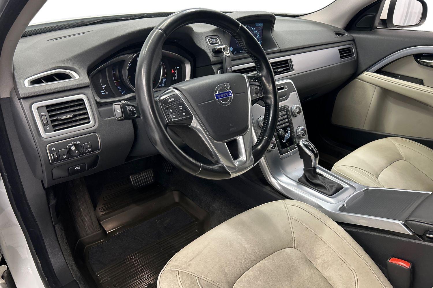 Volvo V70 vaihtoauto
