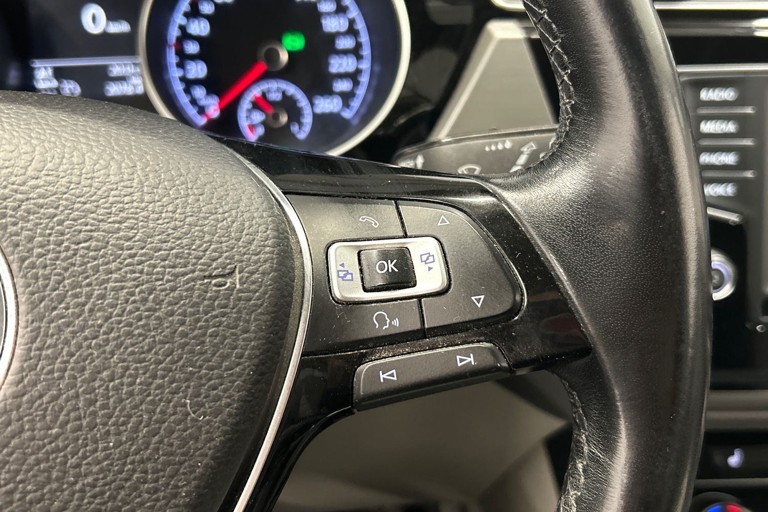 Volkswagen Touran vaihtoauto