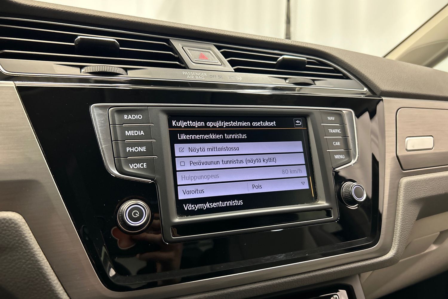 Volkswagen Touran vaihtoauto