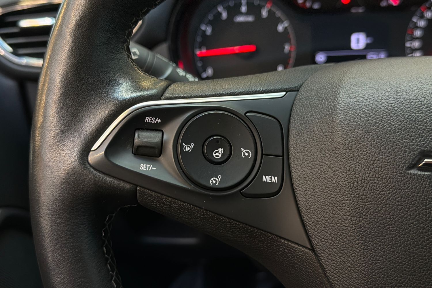 Opel Crossland X vaihtoauto