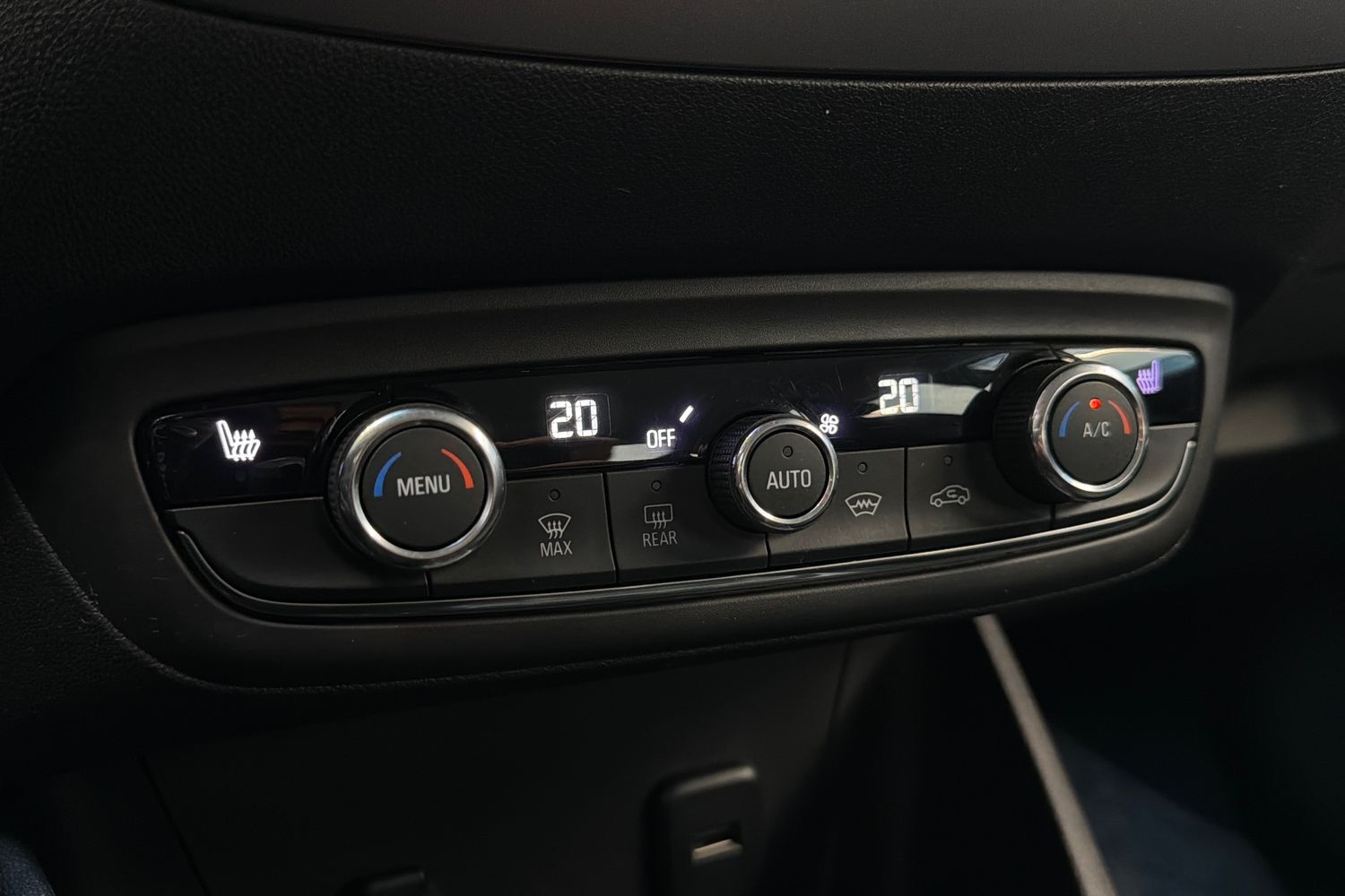Opel Crossland X vaihtoauto