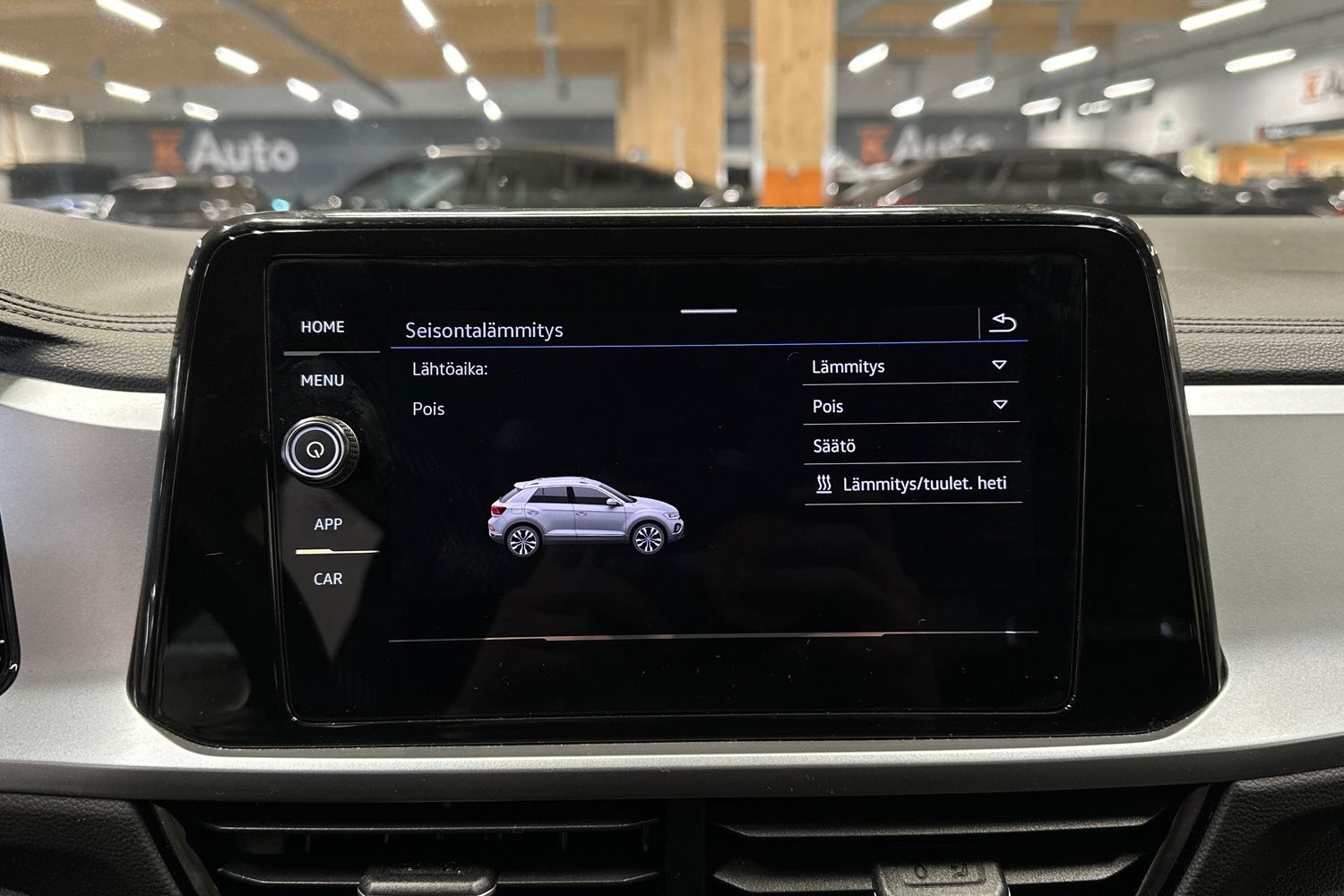 Volkswagen T-Roc vaihtoauto