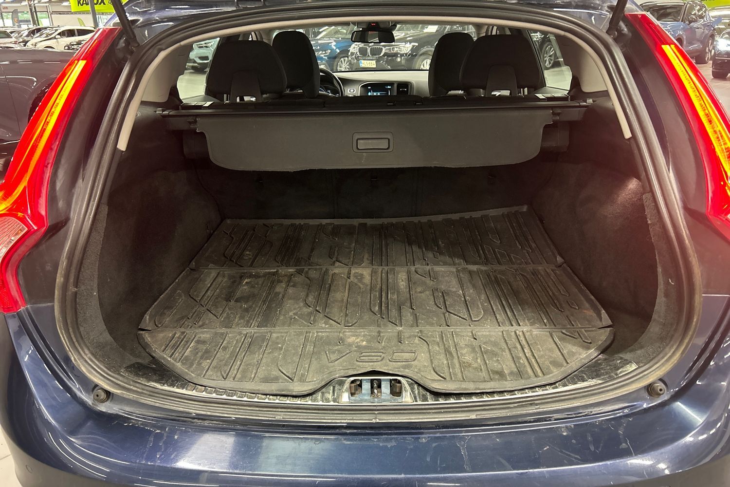 Volvo V60 vaihtoauto