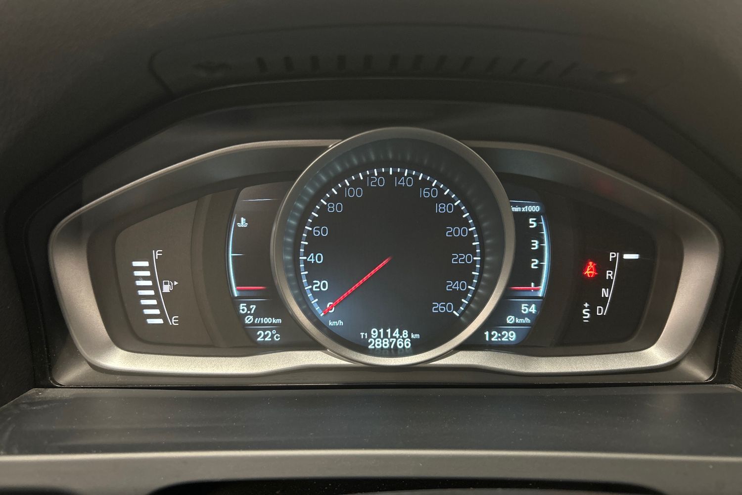 Volvo V60 vaihtoauto