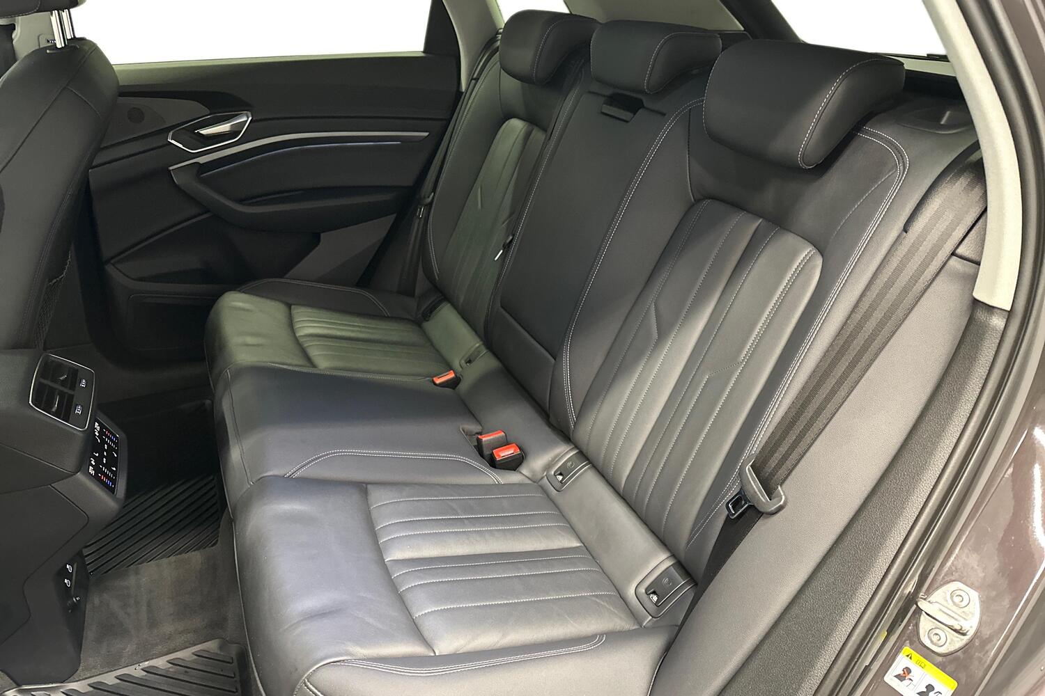Audi Q8 e-tron vaihtoauto