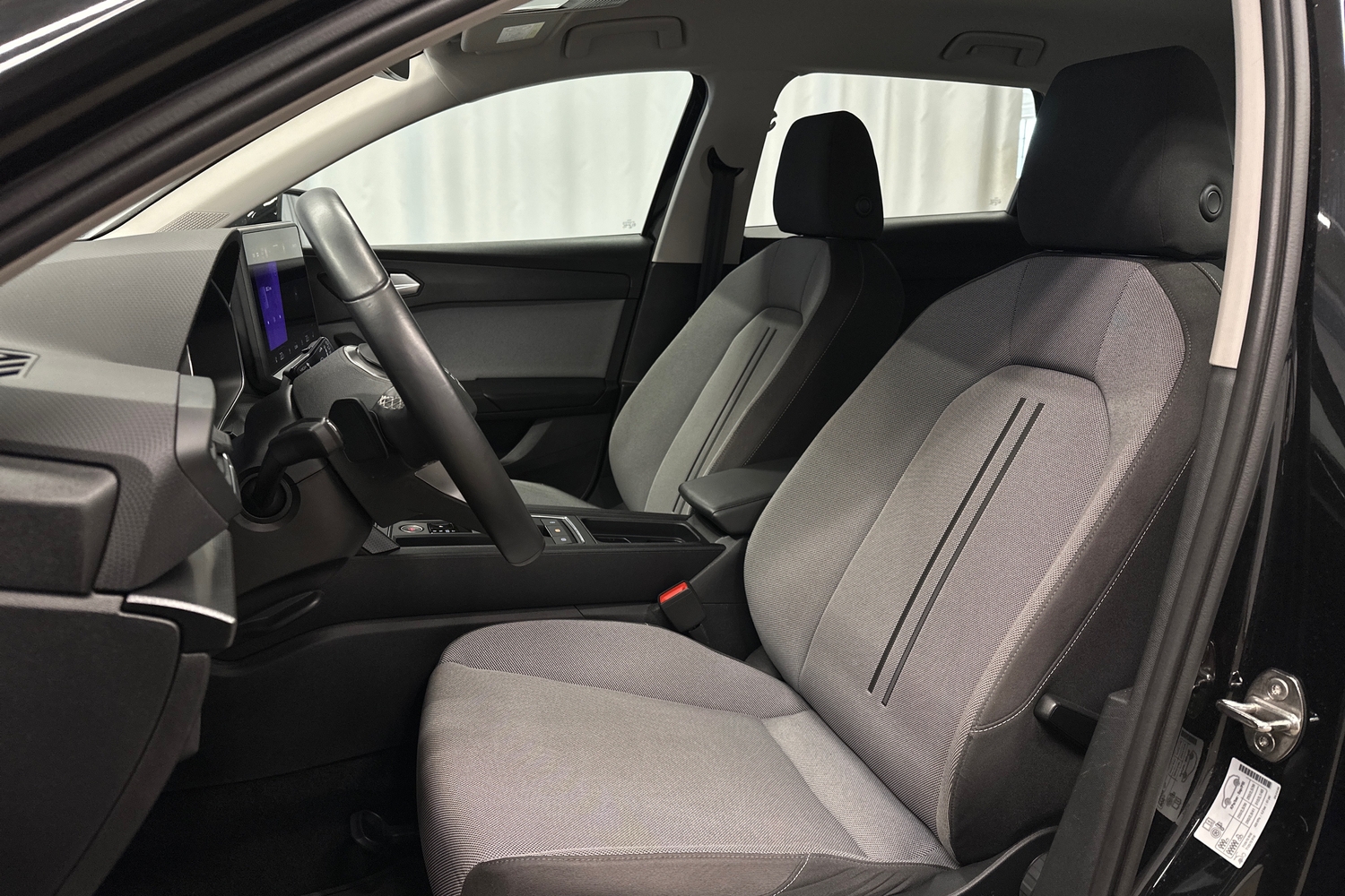 SEAT Leon Sportstourer vaihtoauto