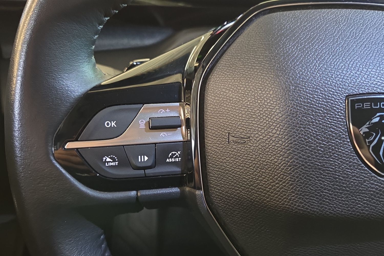 Peugeot 408 vaihtoauto