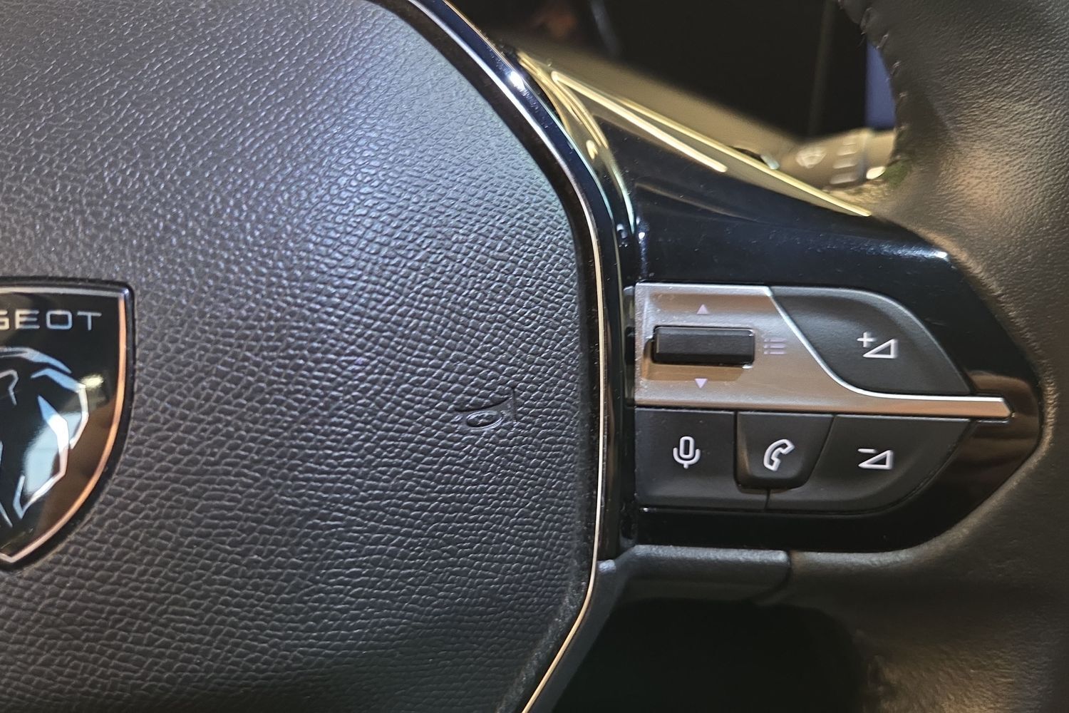 Peugeot 408 vaihtoauto