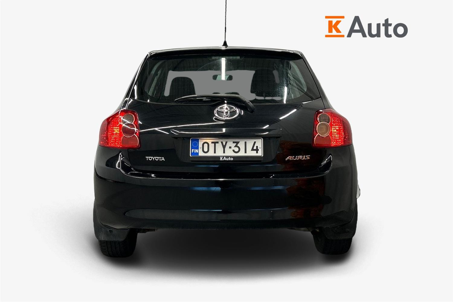 Toyota Auris vaihtoauto