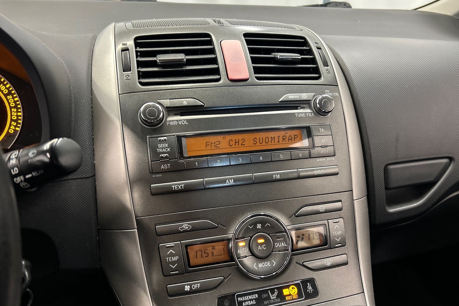 Toyota Auris vaihtoauto