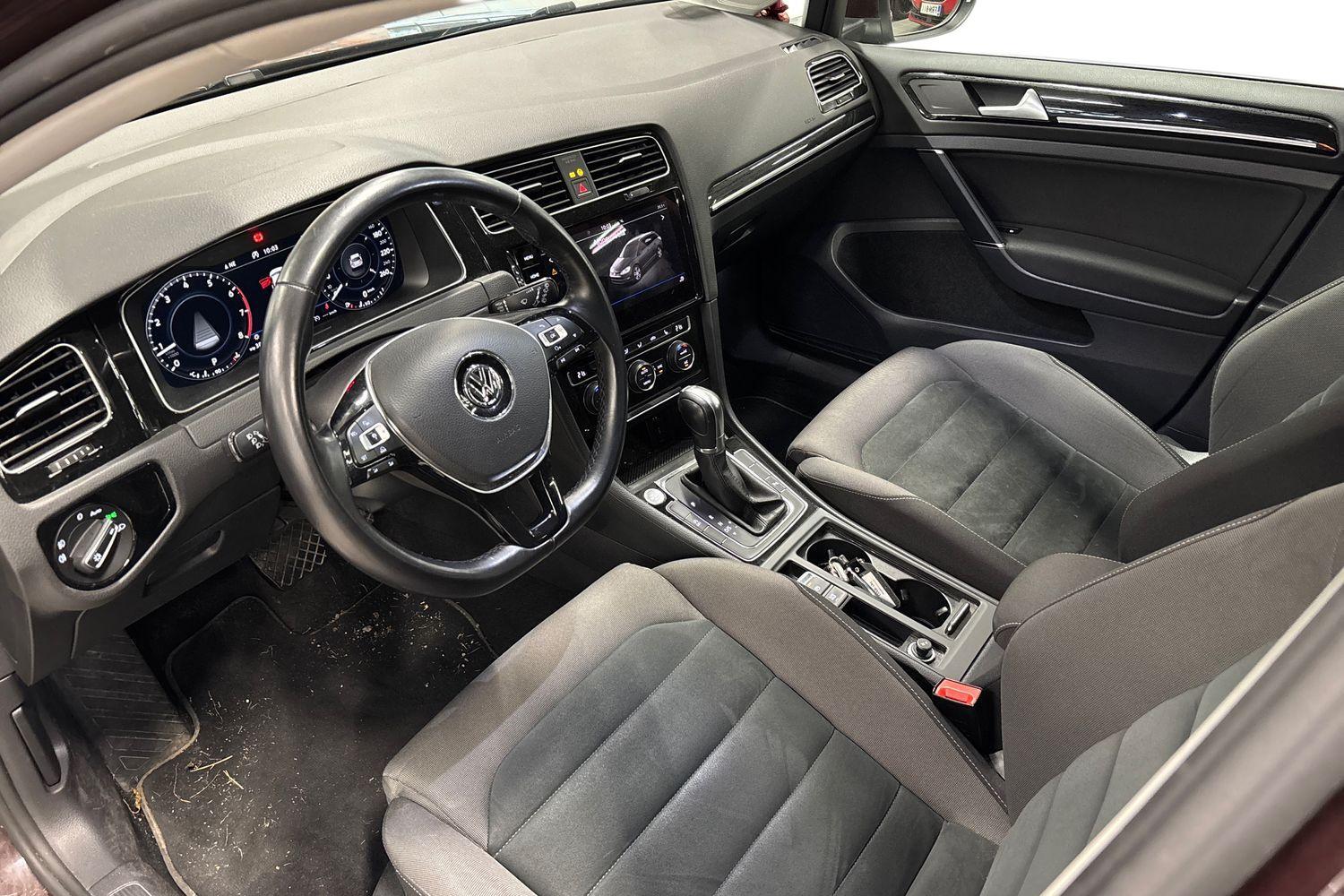 Volkswagen Golf vaihtoauto